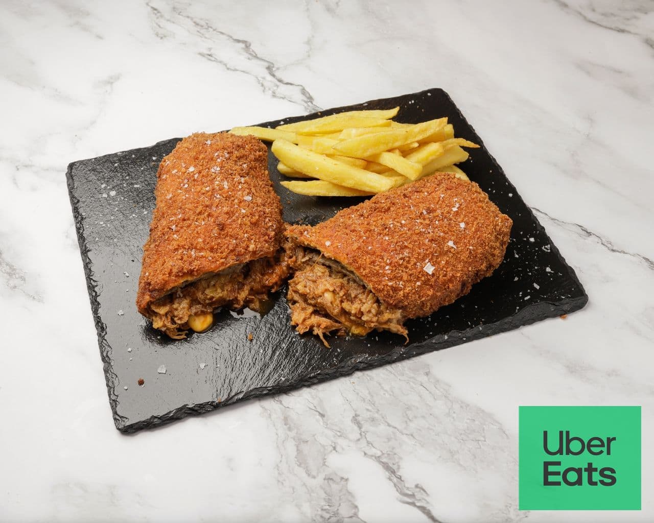 El Pulled Bastardo con pulled pork y cheddar fundido